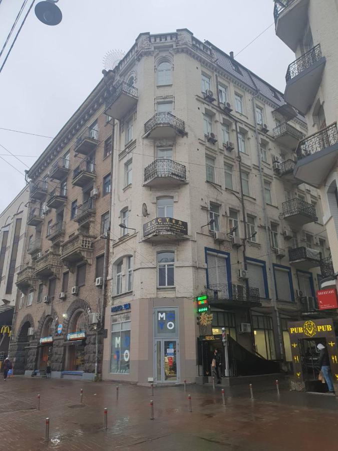 Хостел На Льва Толстого Kiev Luaran gambar